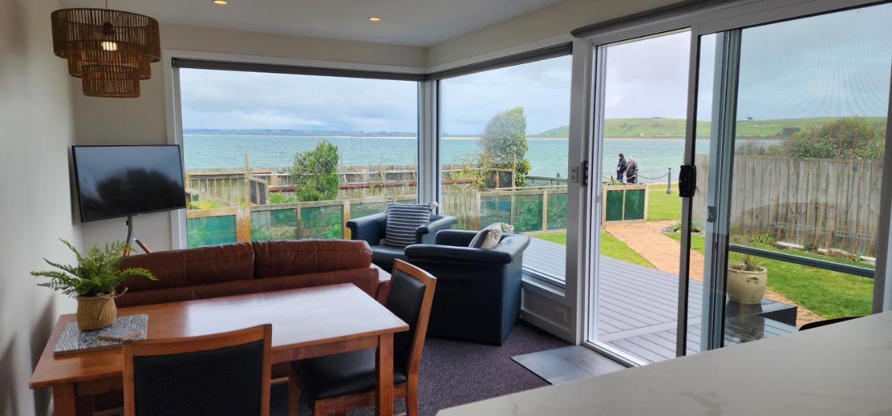 Stanley Village Waterfront Accommodation Екстериор снимка