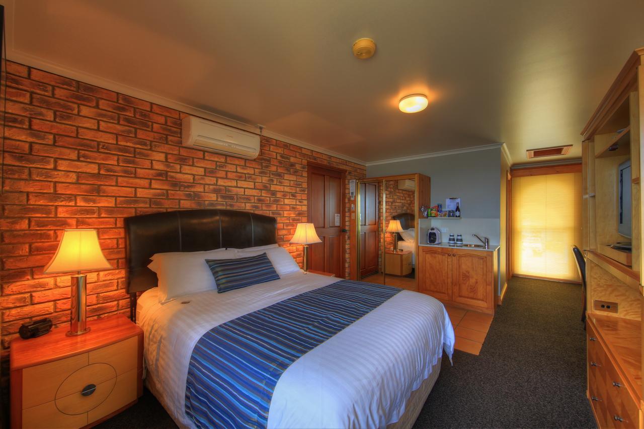 Stanley Village Waterfront Accommodation Екстериор снимка