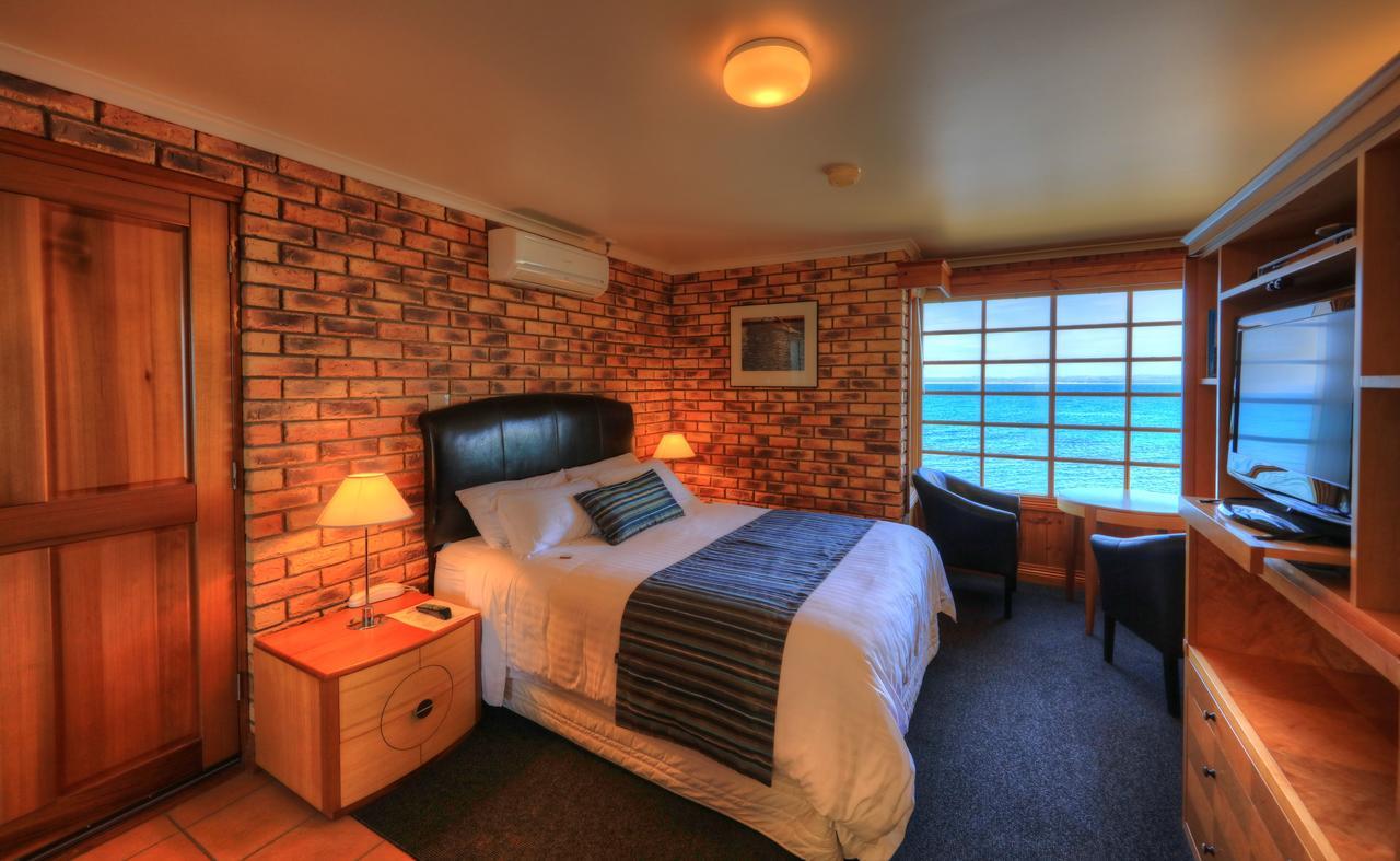 Stanley Village Waterfront Accommodation Екстериор снимка