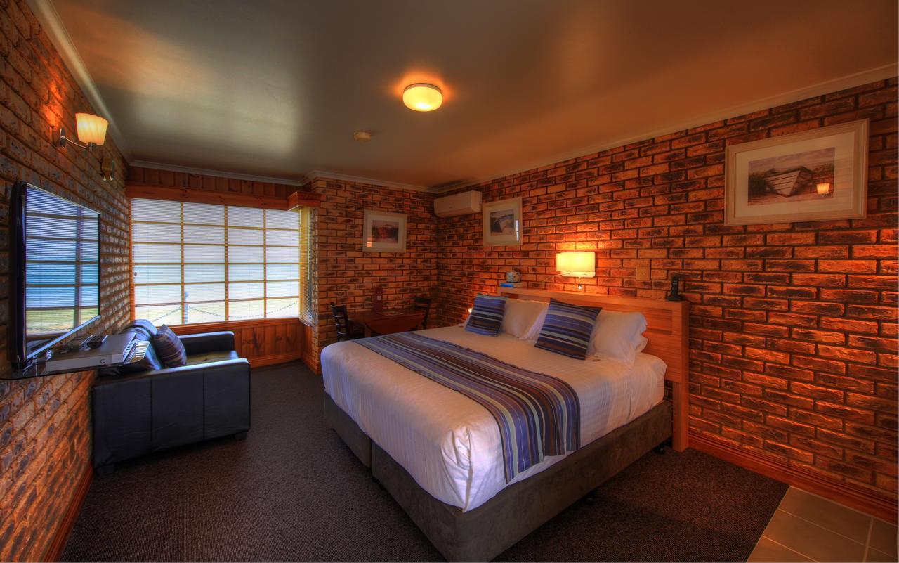 Stanley Village Waterfront Accommodation Екстериор снимка
